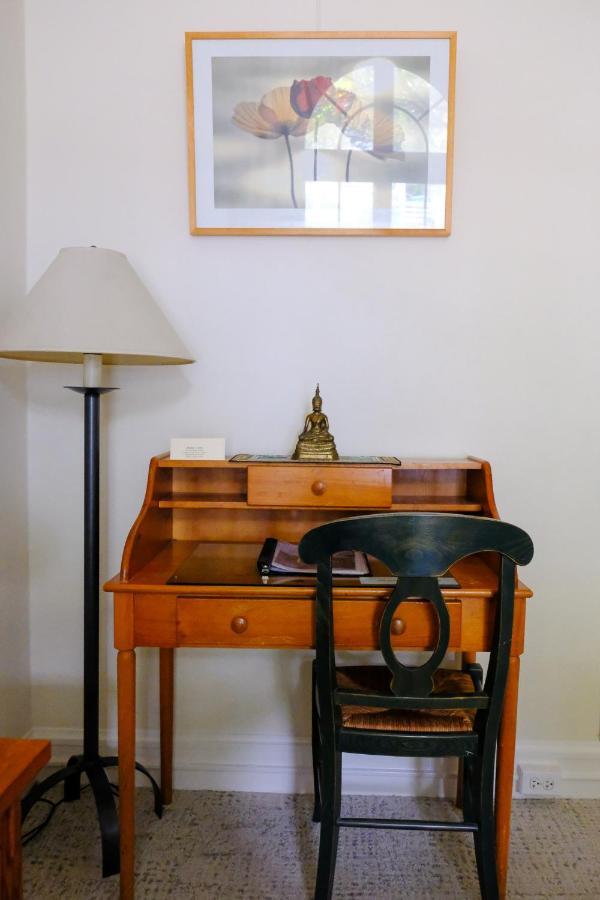 Bed & Breakfast Zen Center