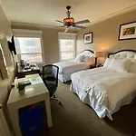 Kensington Park Hotel