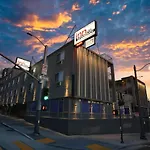 Inn On Broadway