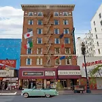 Aida Plaza Hotel