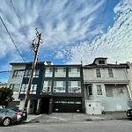 Luxury House Near China And Ocean Beach