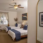 Washington Square Inn