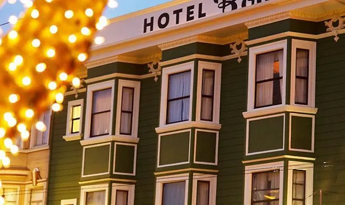 Hotel Boheme