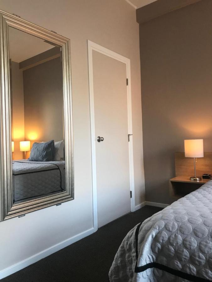 Hotel Touchstone - Center