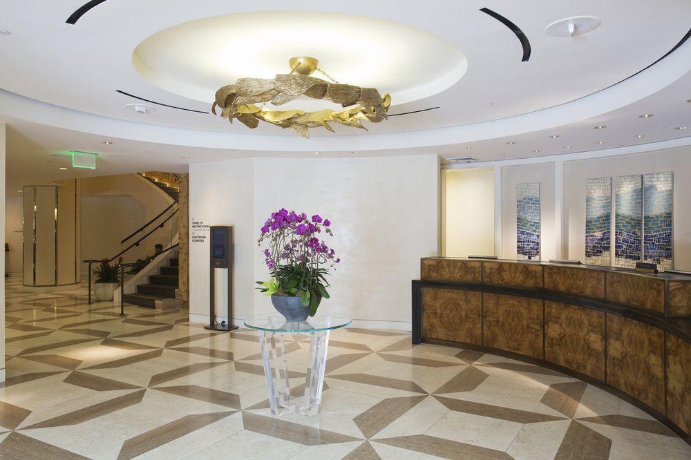 Four Seasons At Embarcadero Hotel