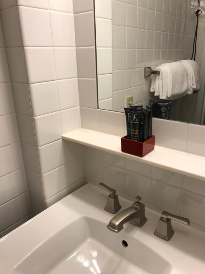 Hotel Touchstone - Center