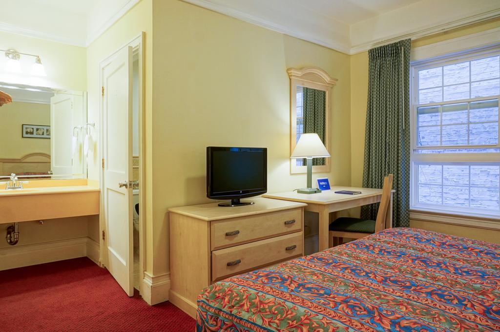 Grant Hotel 2*