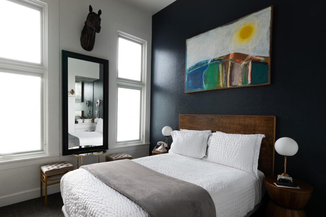 The Metro Hotel 3*