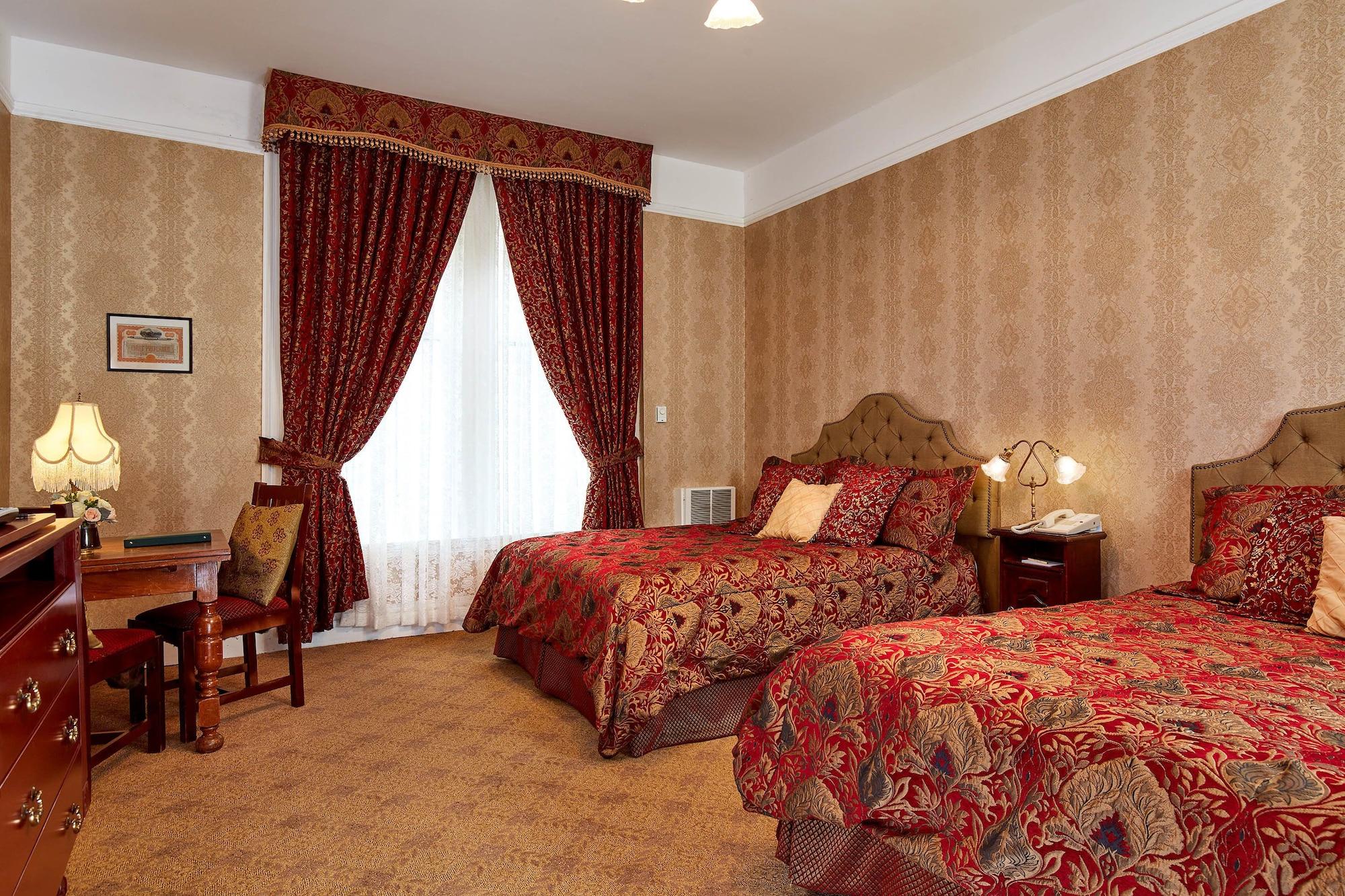 Queen Anne Hotel 3*