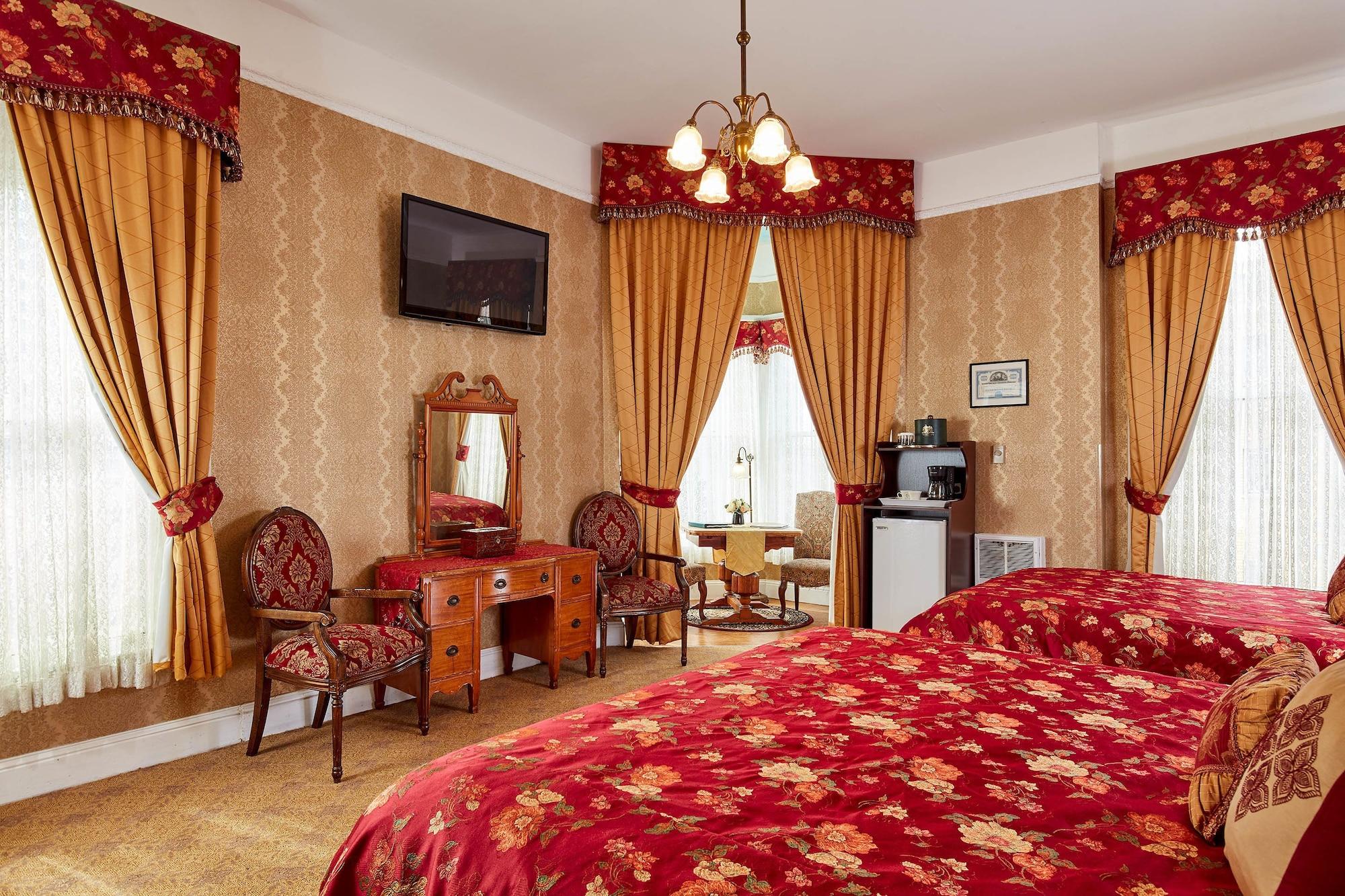 Queen Anne Hotel 3*