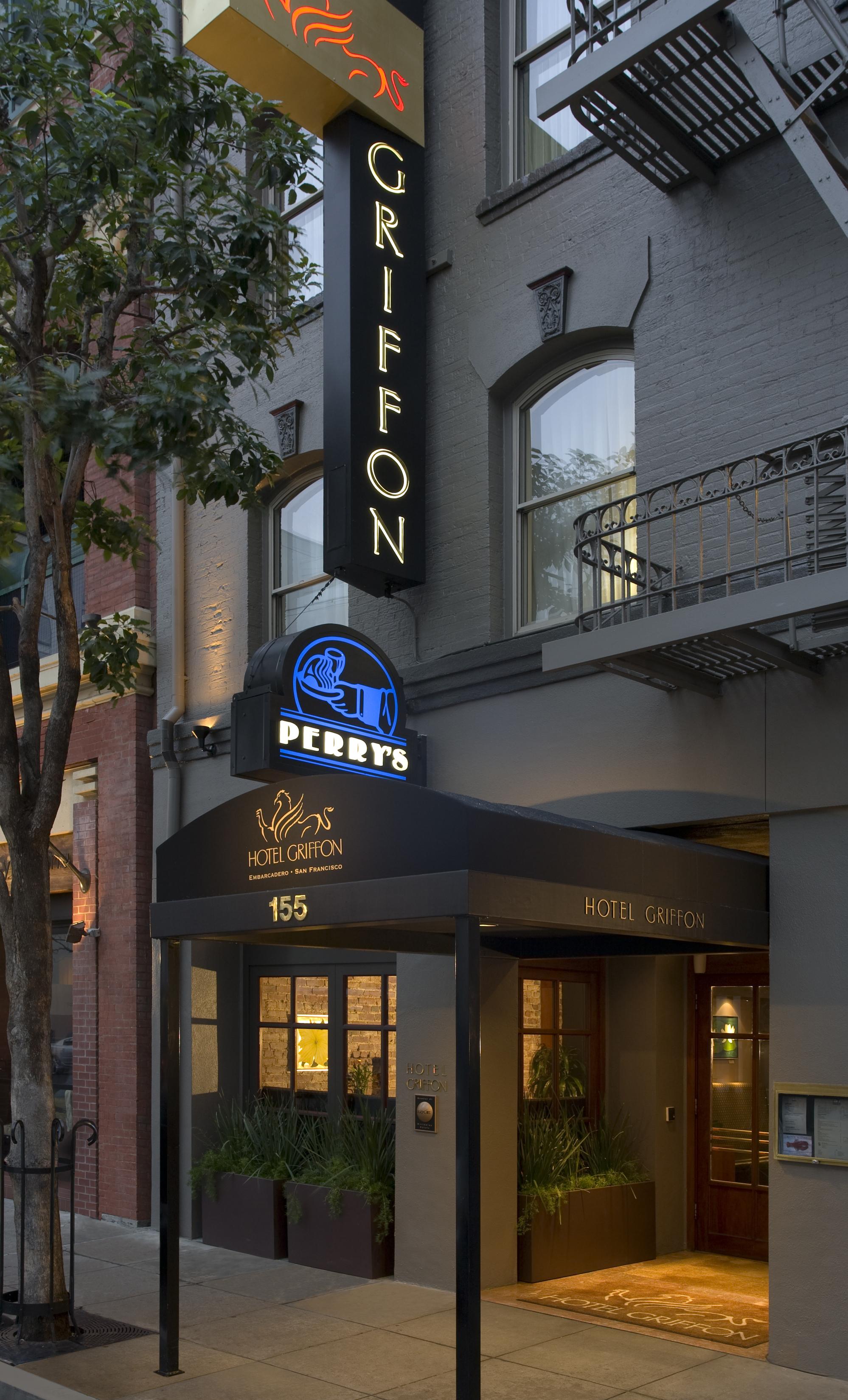 Griffon Hotel 3*