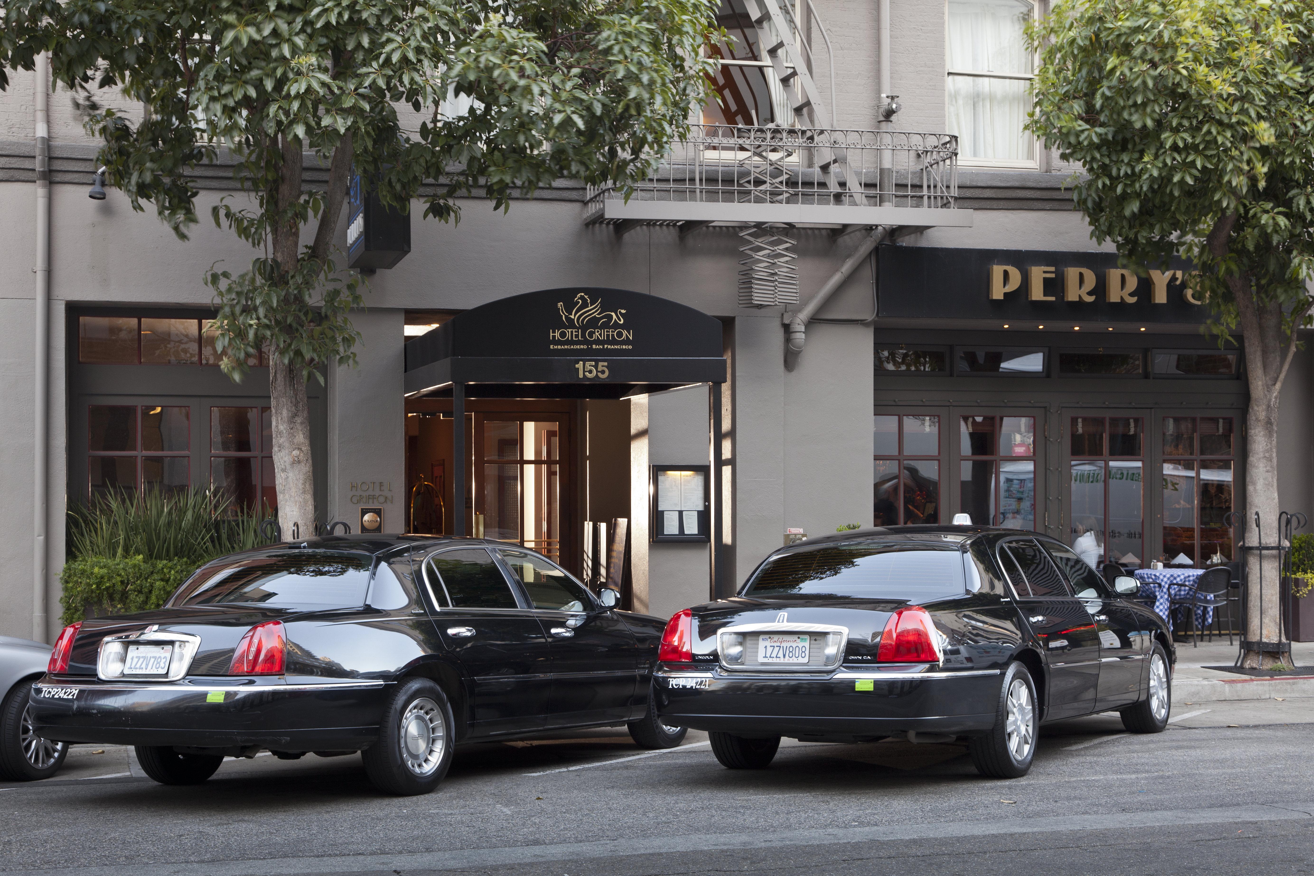 Griffon Hotel 3*