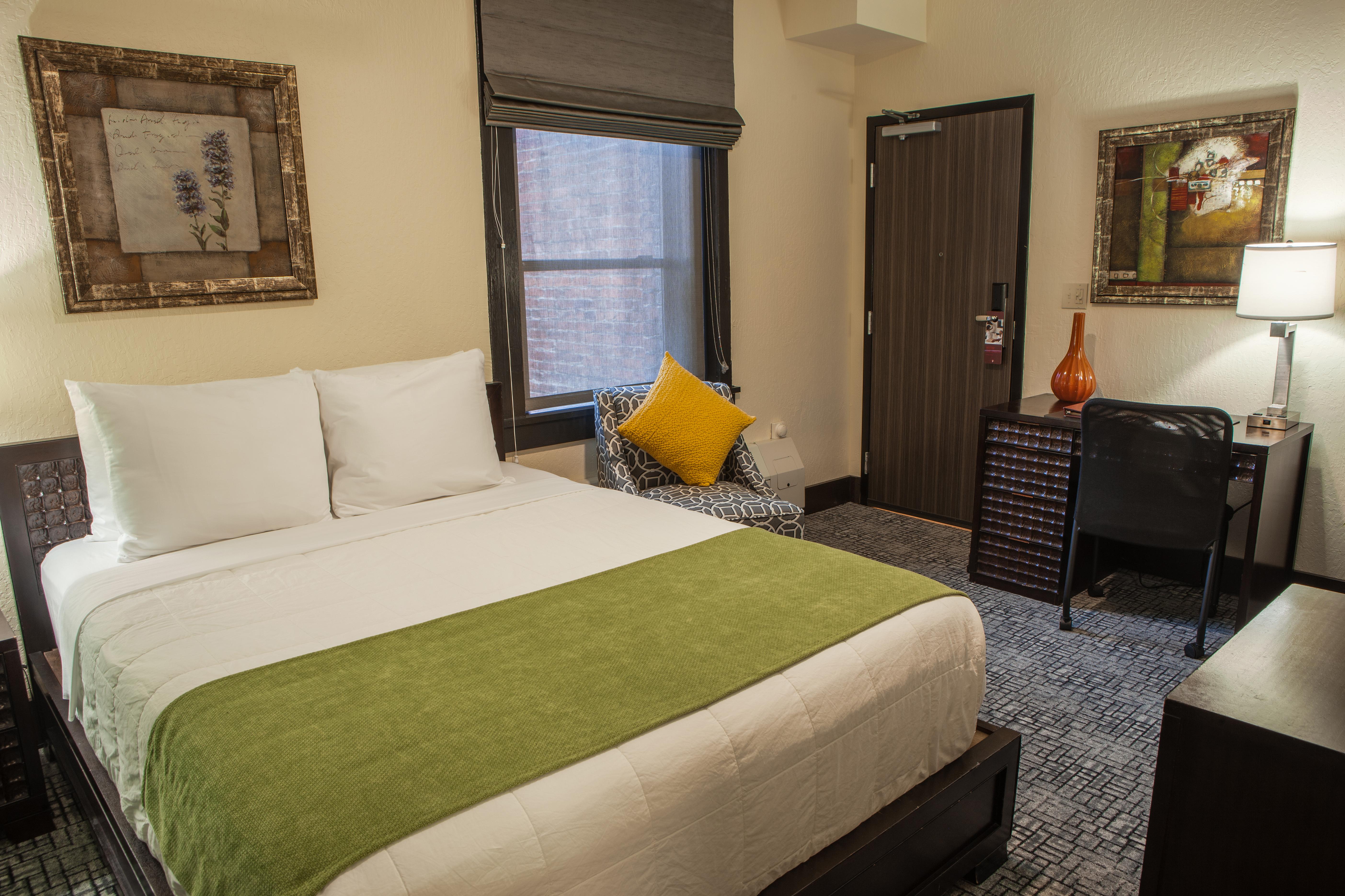 Hotel Fusion, A C-two