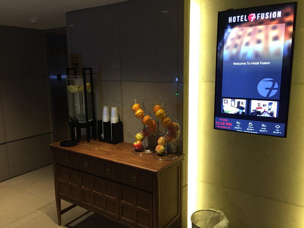 Hotel Fusion, A C-two