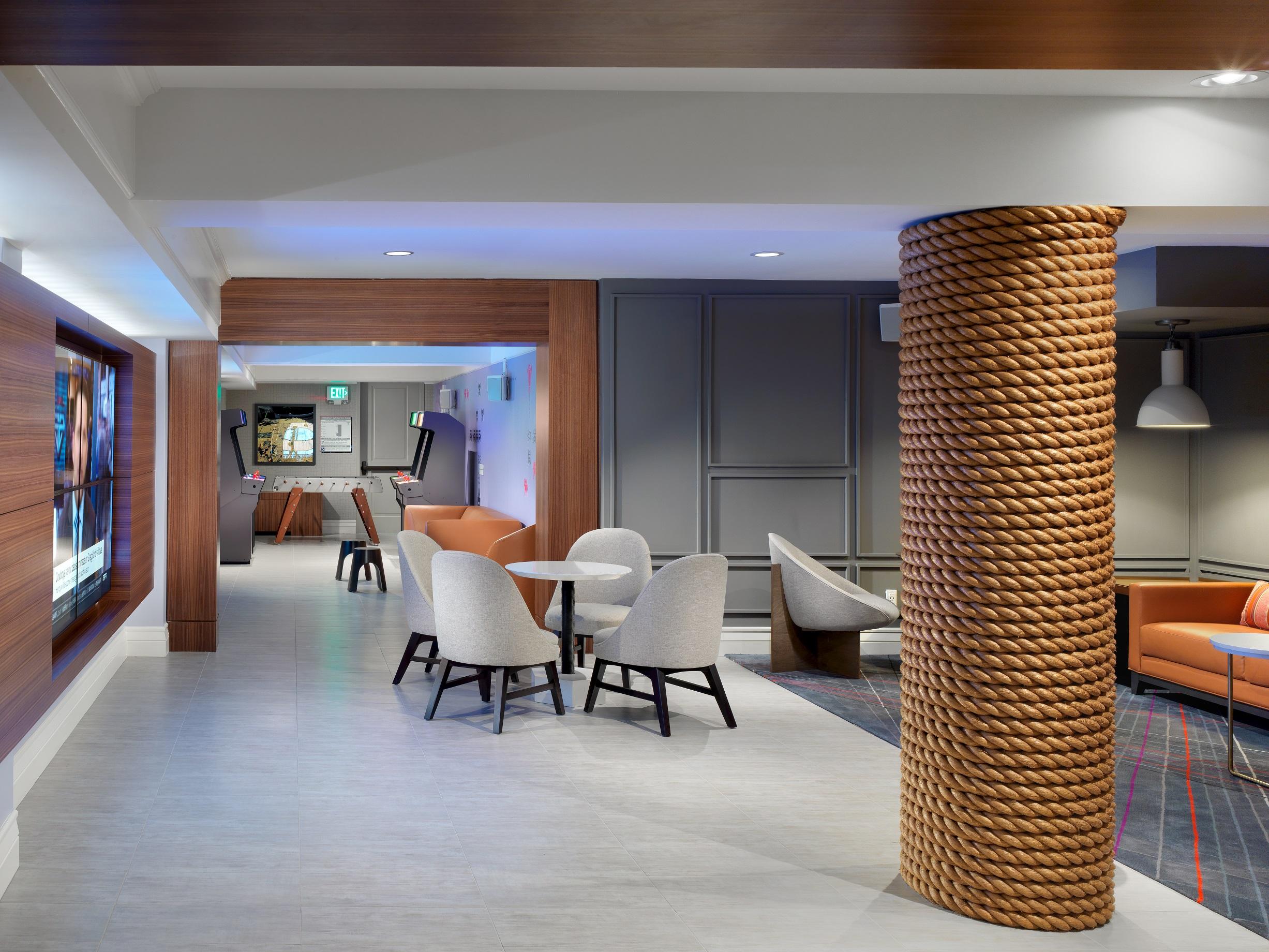 Hotel Axiom