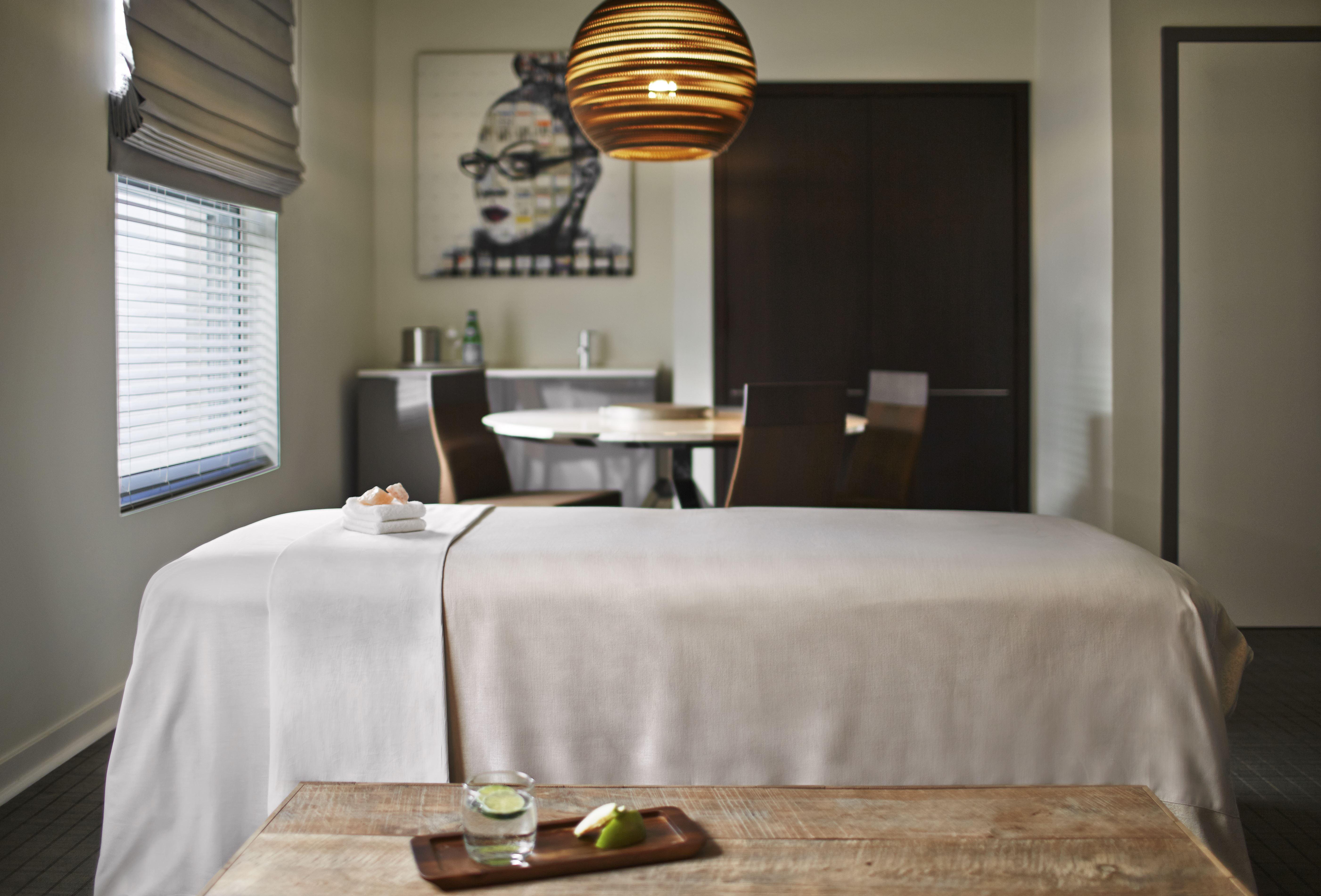 Zetta Hotel
