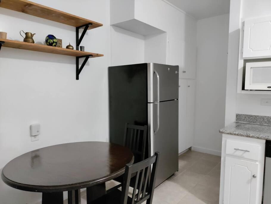 Sunny Sf Home, Quiet, Convenient W/parking