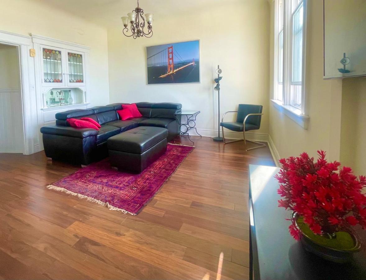 Apartment Stunning Views In North San Francisco
