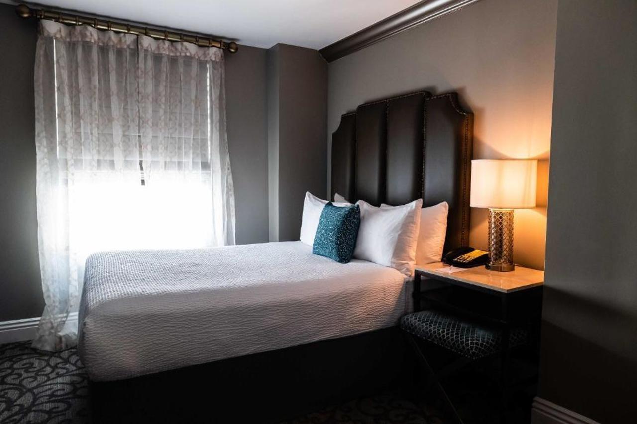 Bijou - Union Square 4*