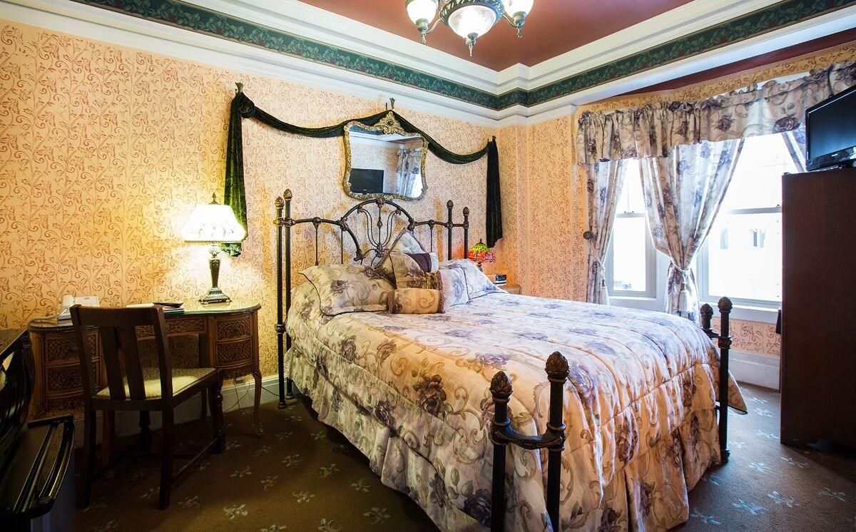 Hotel Nob Hill