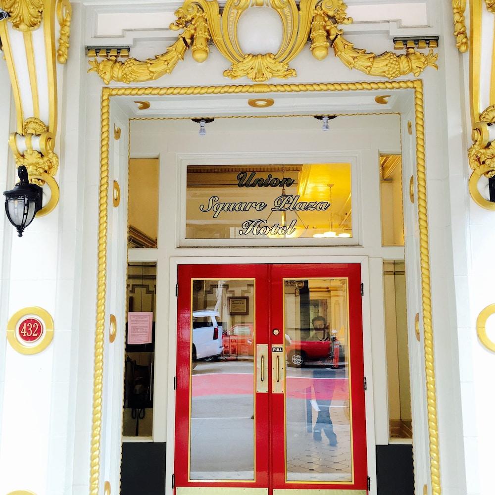 Union Square Plaza Hotel 2*