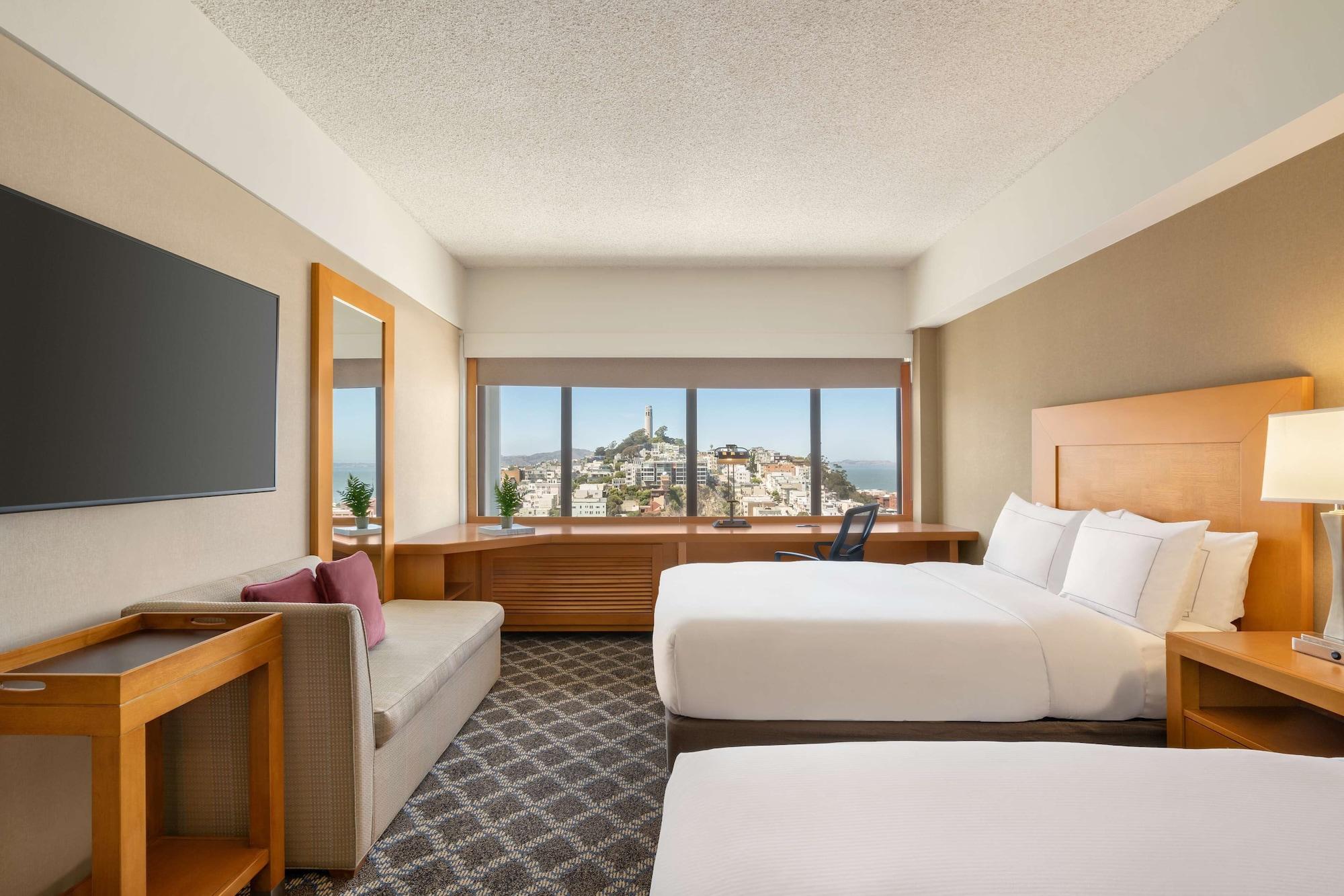 Hilton Financial District 4*