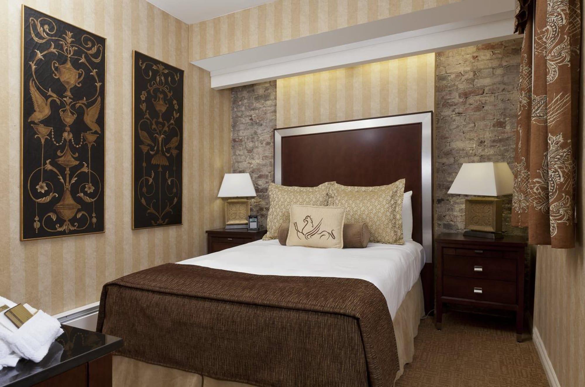 Griffon Hotel