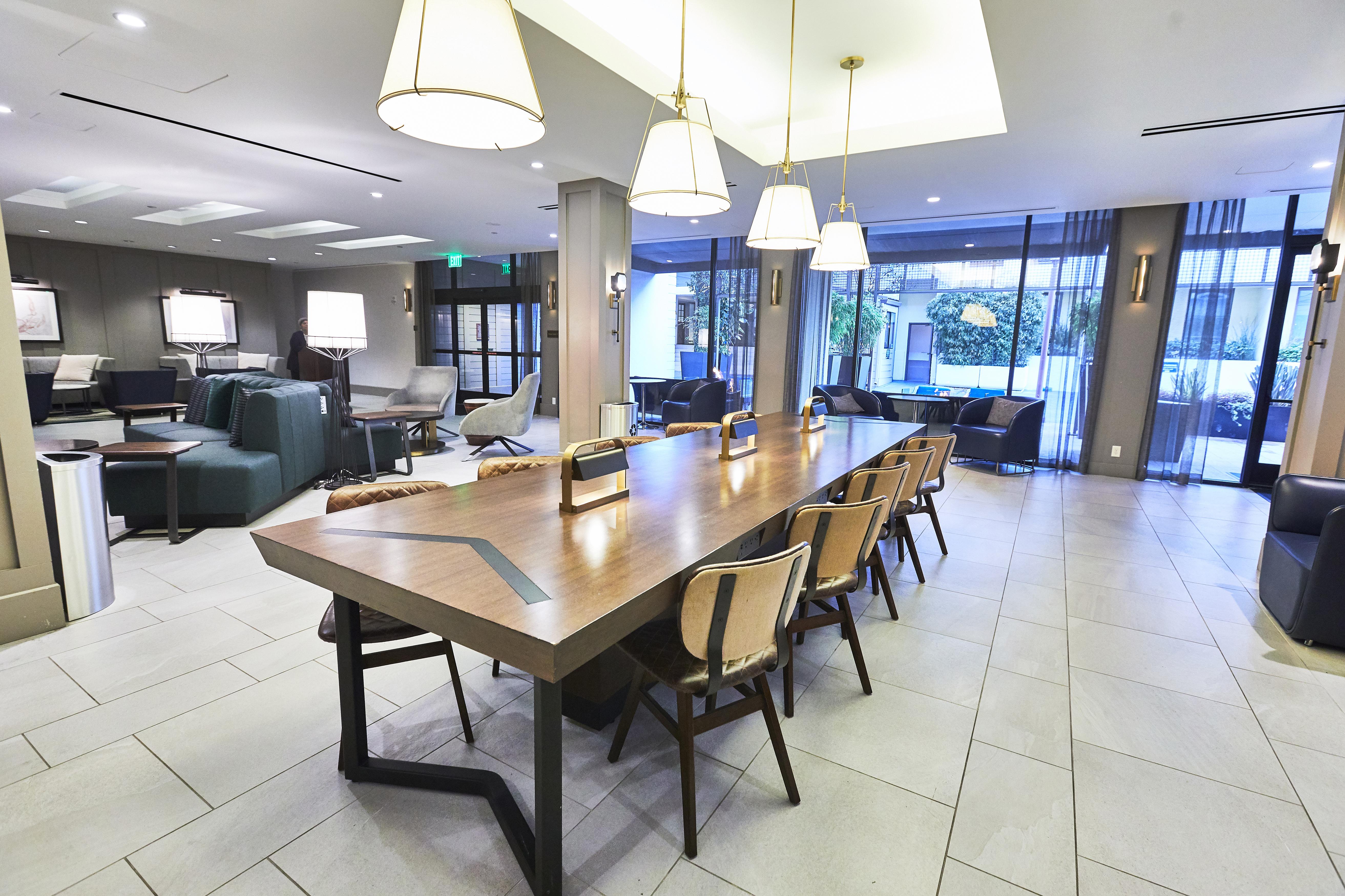 Sheraton Fisherman's Wharf 4*
