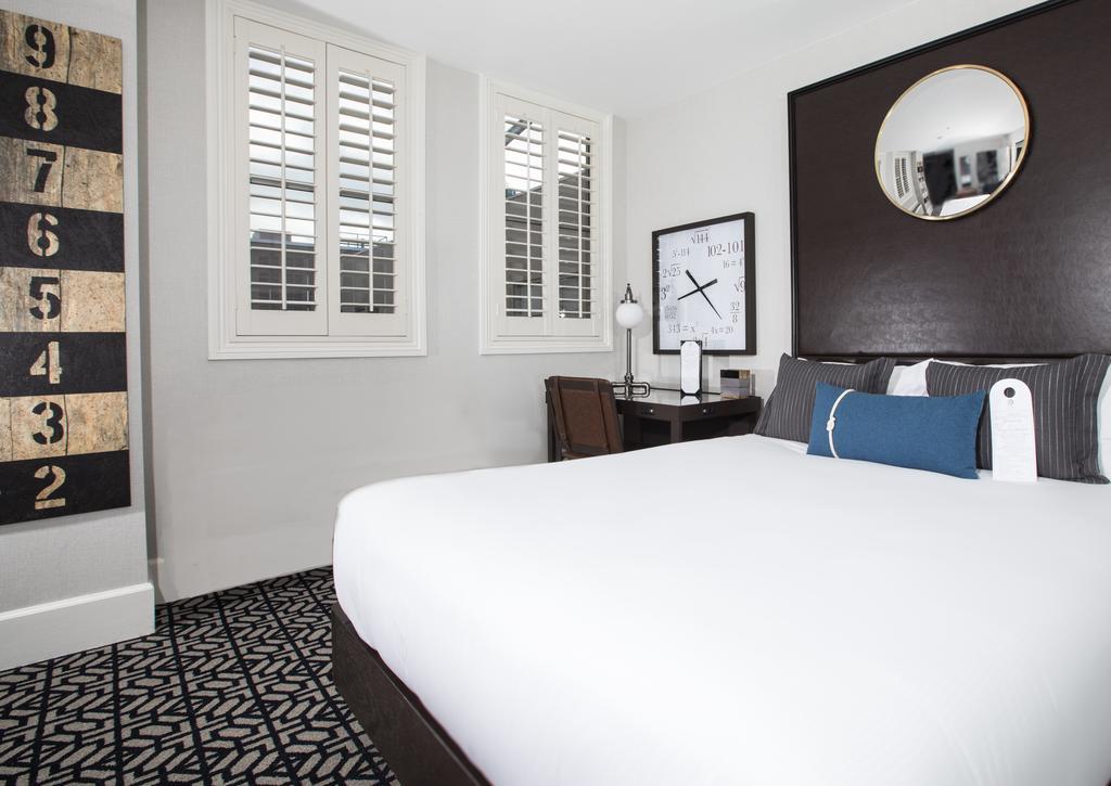Harbor Court Hotel 4*