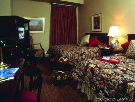 Kensington Park Hotel