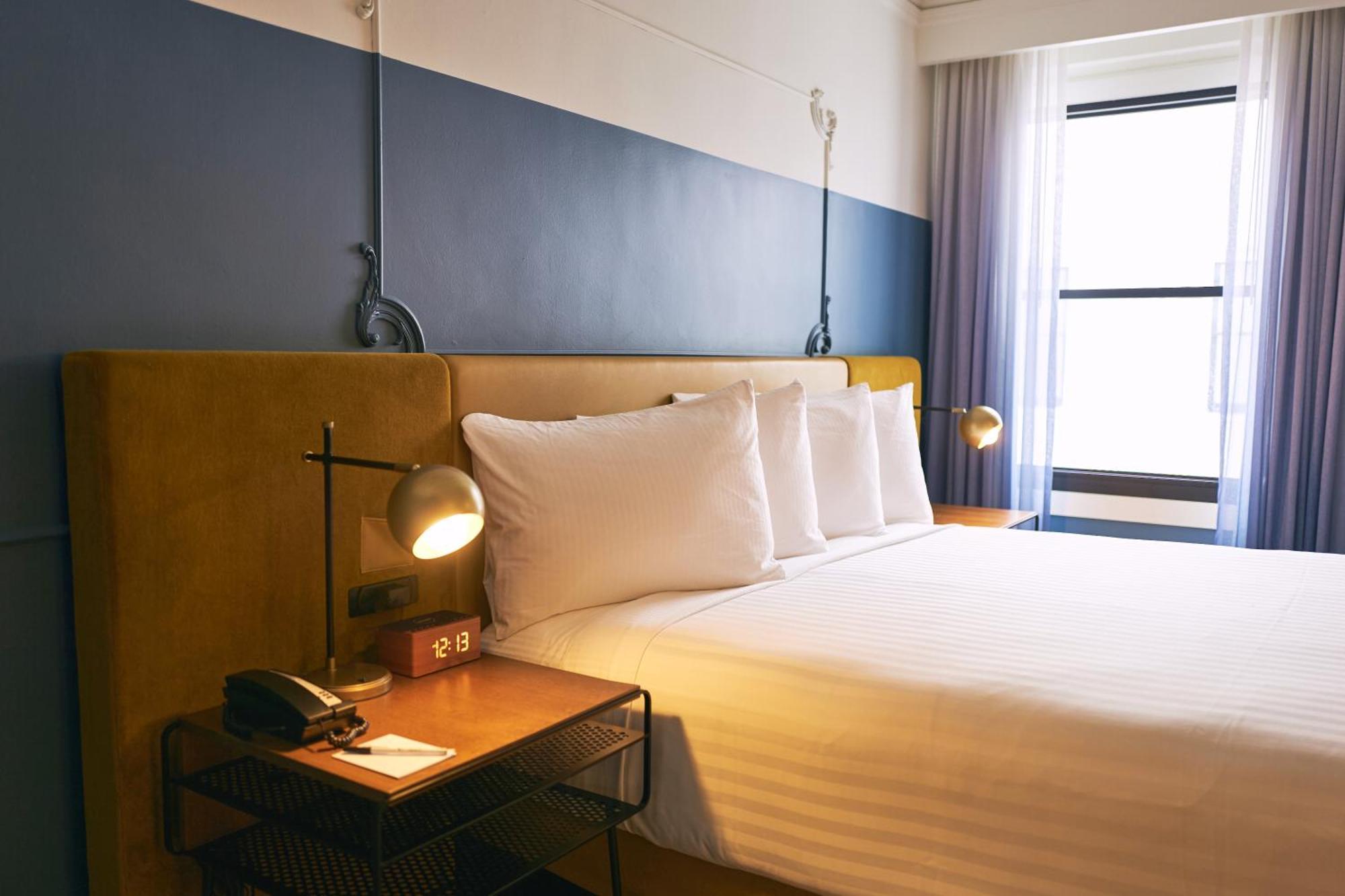 Julian Hotel 4*