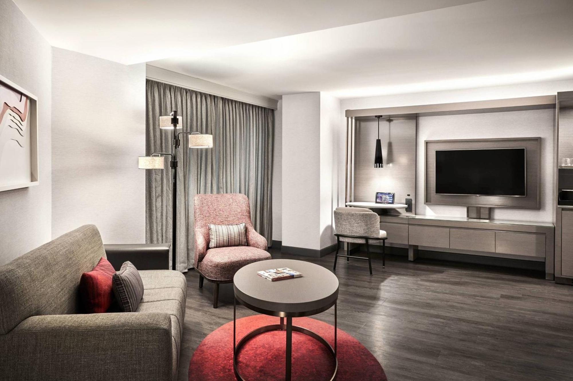 Marriott Marquis Union Square 4*