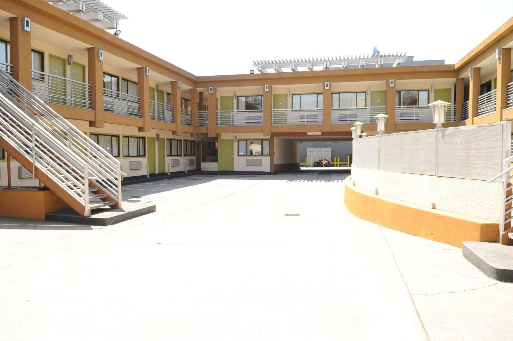 Motel Civic Center Motor 3*