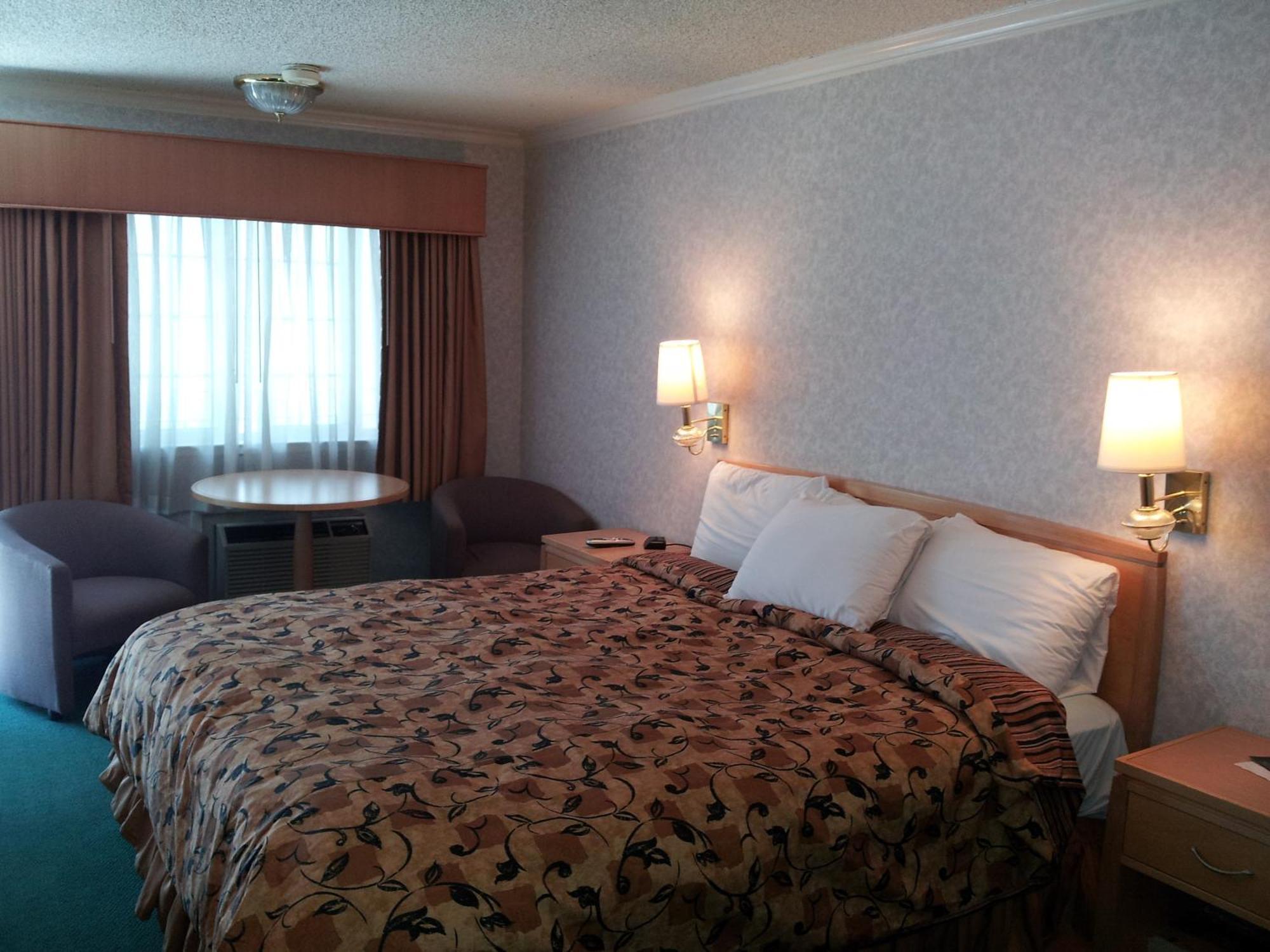 Motel Castle 3*