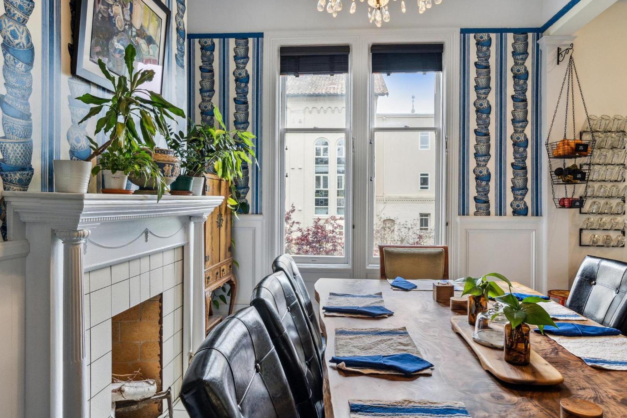 Holiday home Historic & Charming Victorian Sleeps 11 *