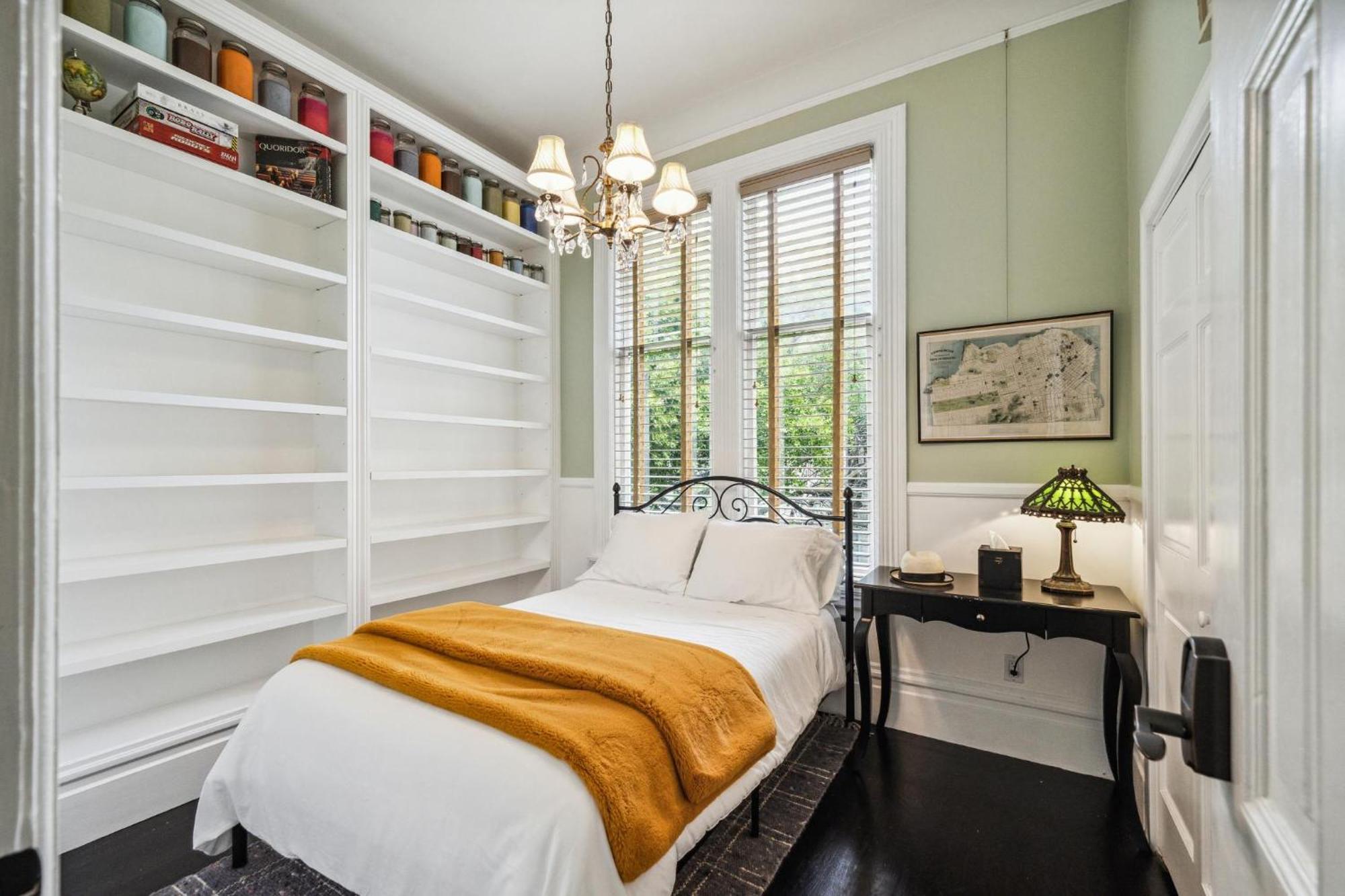 Holiday home Historic & Charming Victorian Sleeps 11 San Francisco