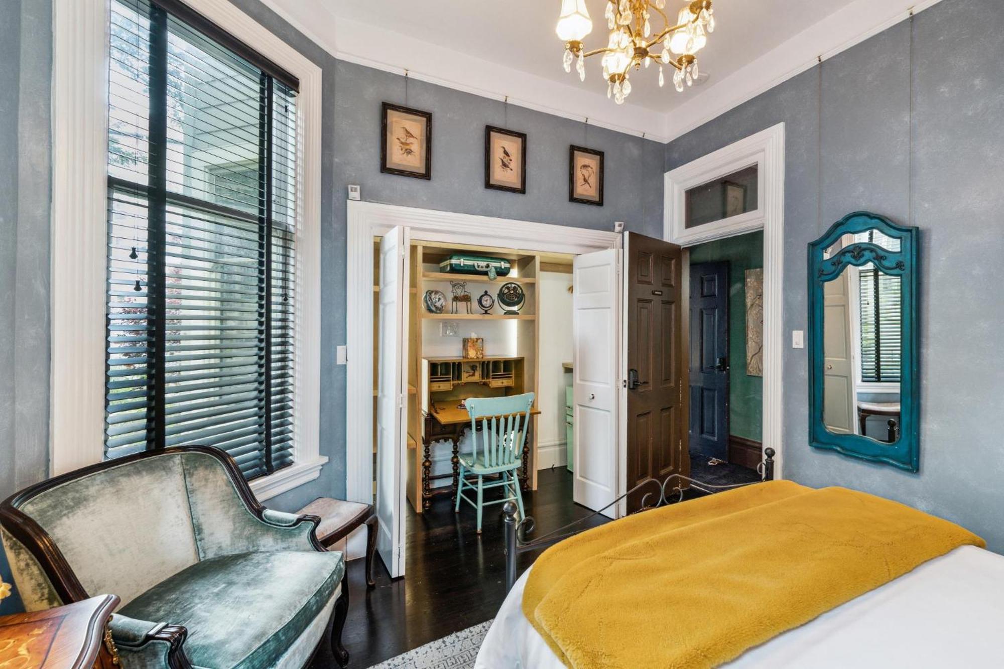 Holiday home Historic & Charming Victorian Sleeps 11 San Francisco