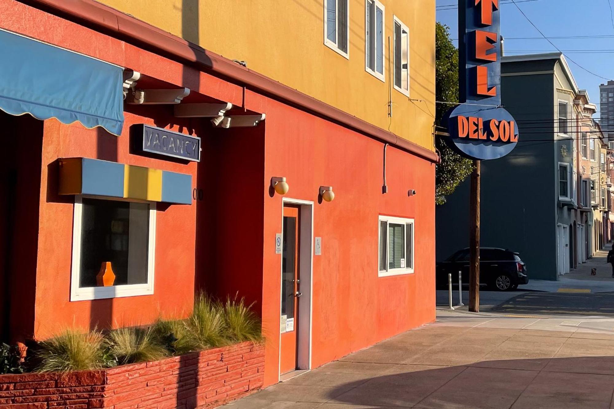 Del Sol Hotel 3*