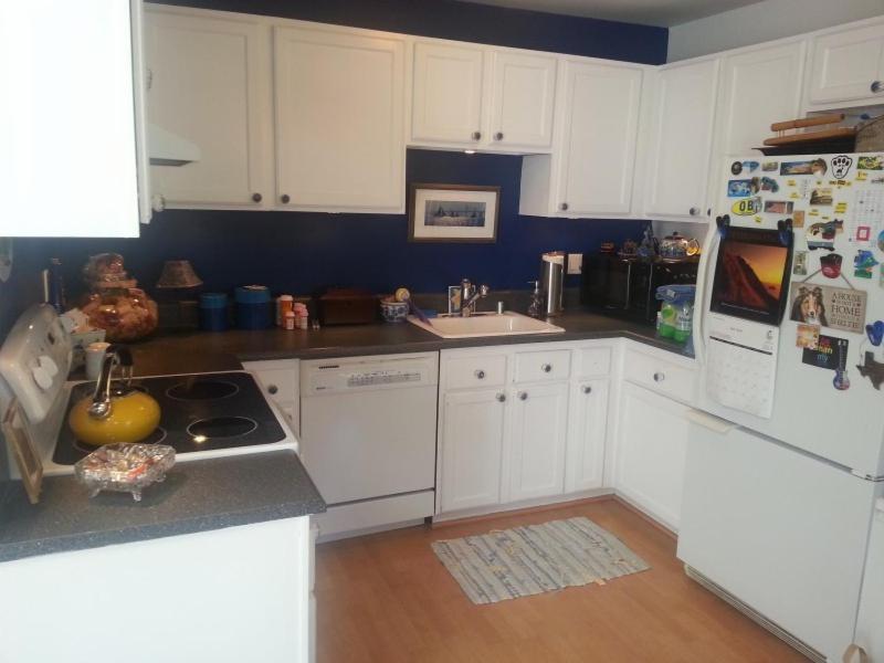 Apartment Entire 2br, Centrally-located, W/parking! *