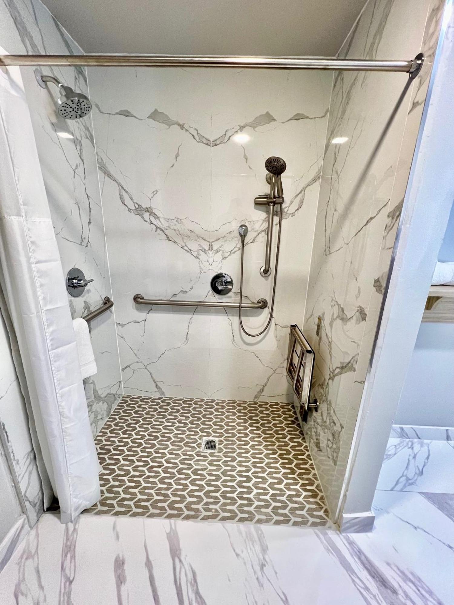 Nob Hill Motor -newly Updated Rooms!