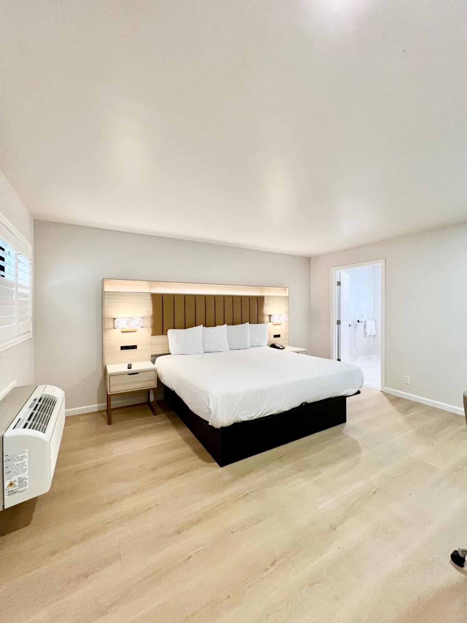 Nob Hill Motor -newly Updated Rooms! Motel