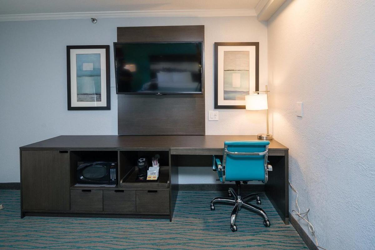 On Grove Hotel 3*