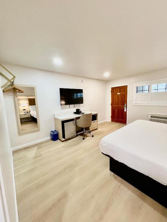 Nob Hill Motor -newly Updated Rooms! Motel 3*