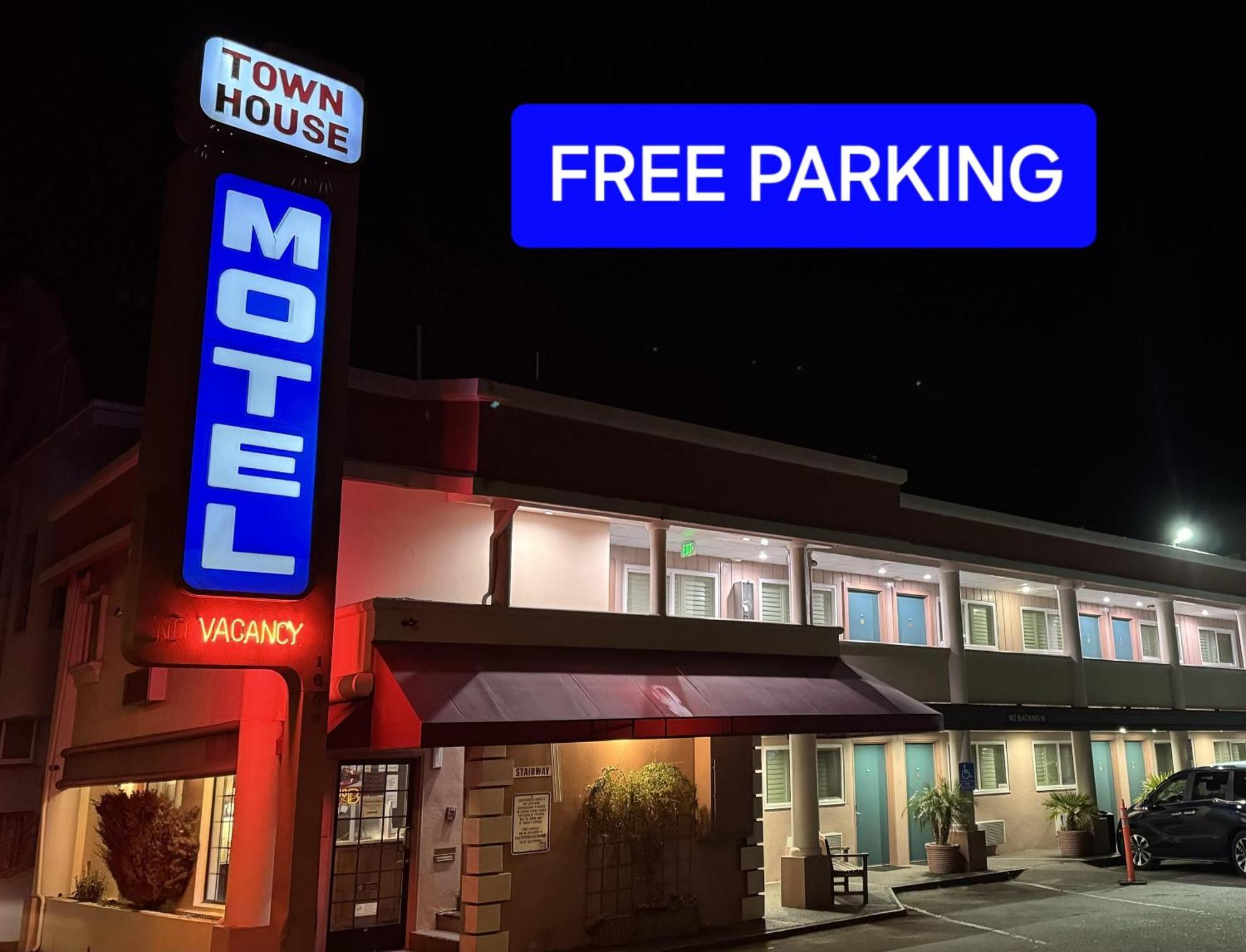 Motel Town House 2*