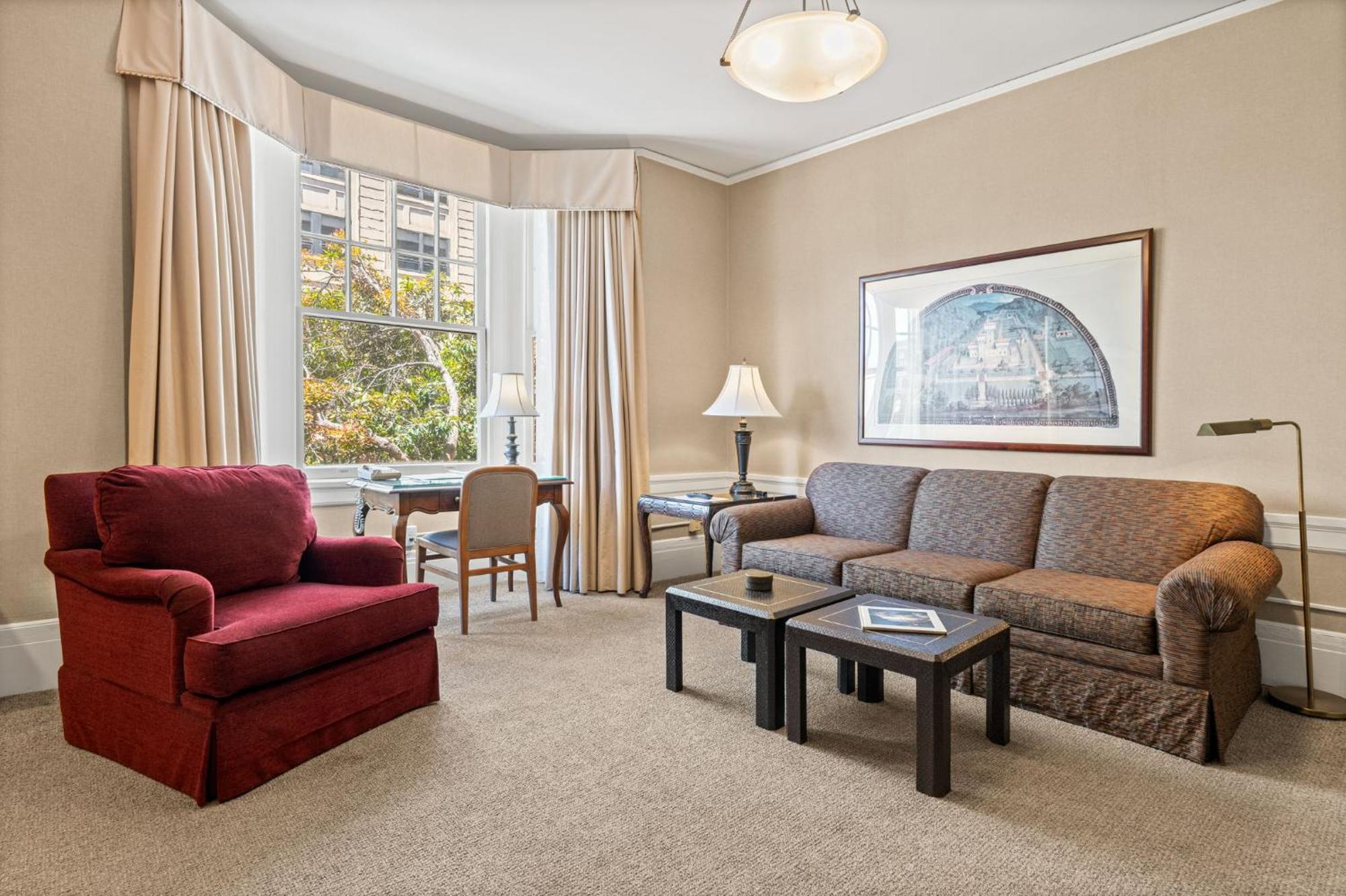Powell Place Aparthotel 2*