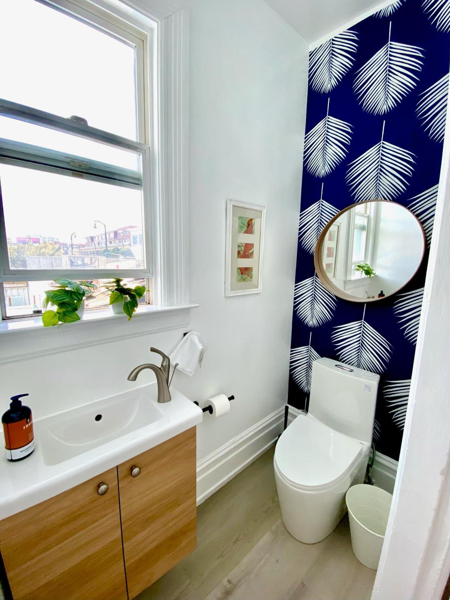 Sf, Location, Location, Comfort
