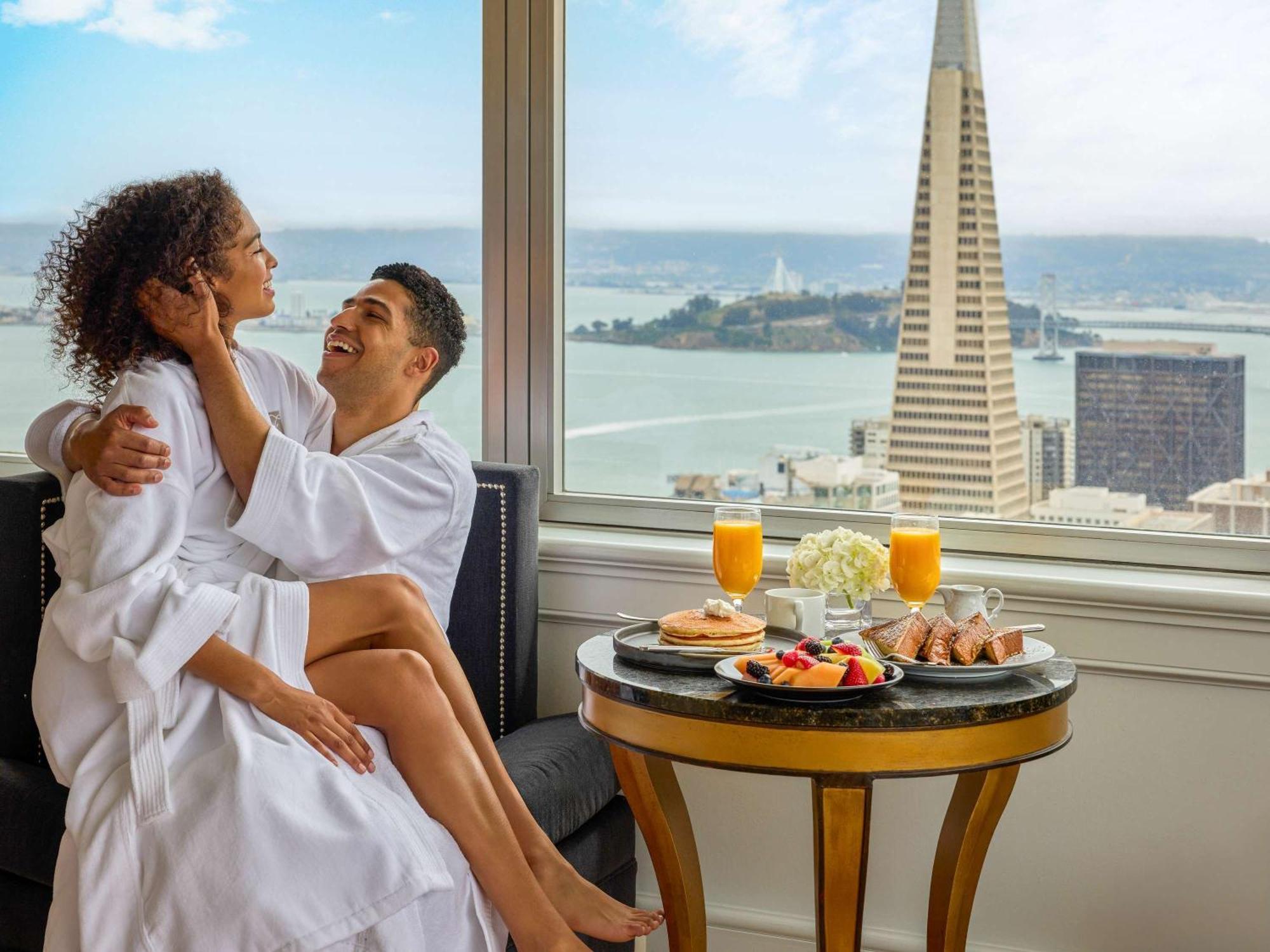 Fairmont Hotel 5*