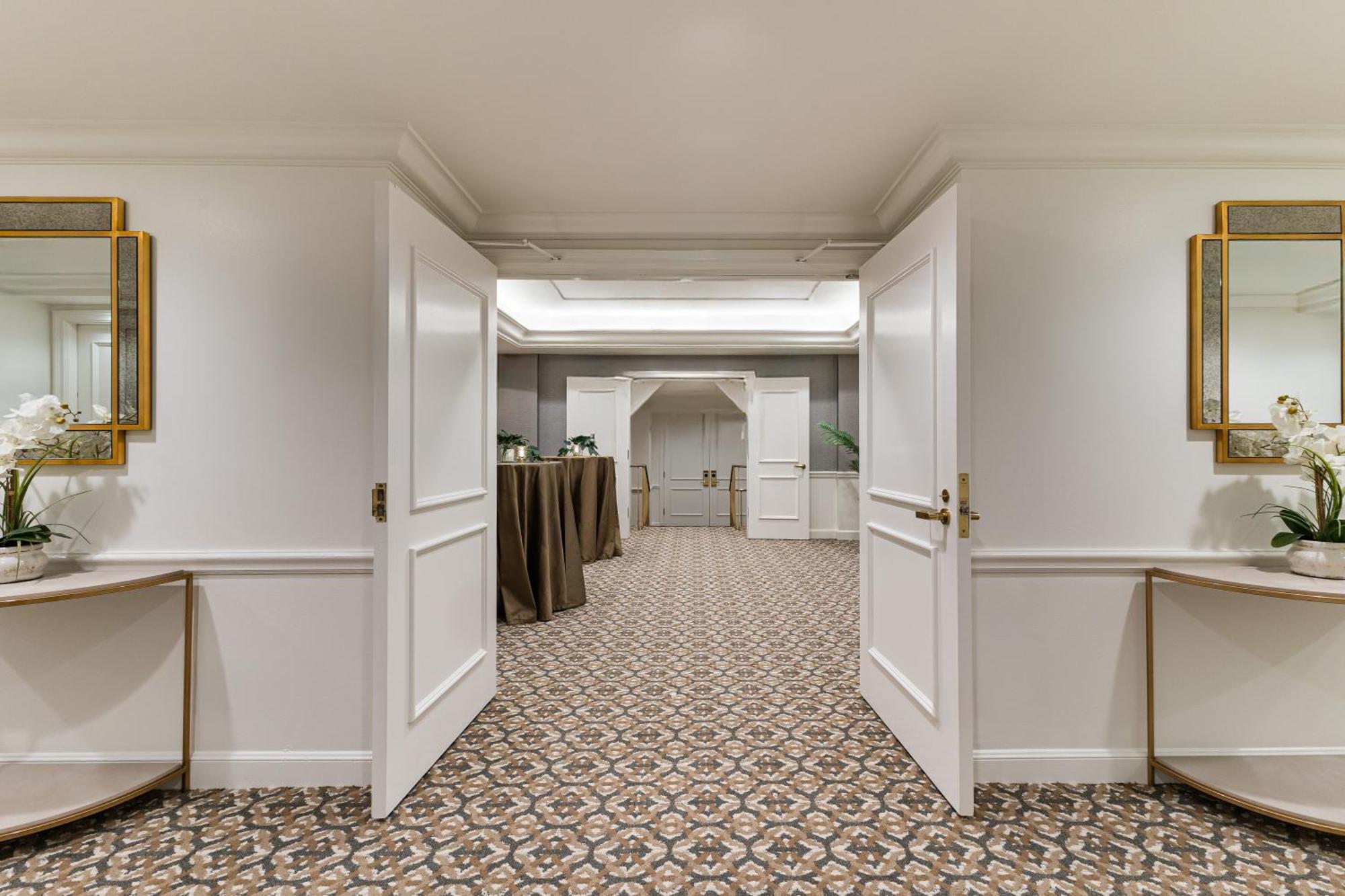 Taj Campton Place 4*