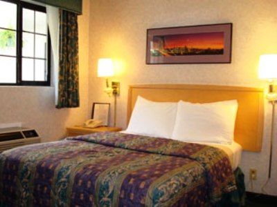 Nob Hill Motor -newly Updated Rooms! Motel