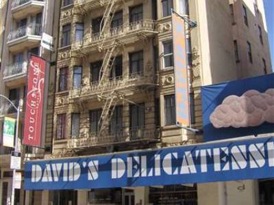 Touchstone - Center Hotel 3*